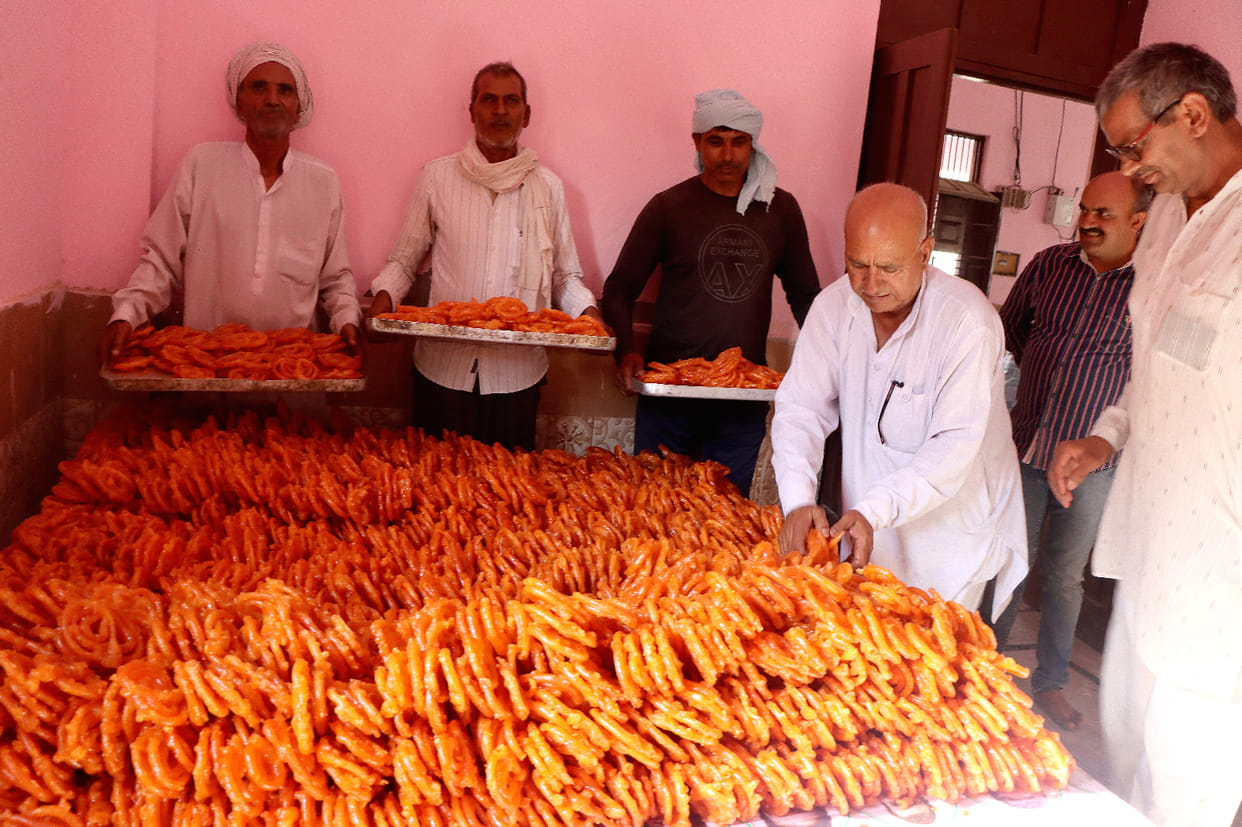 Deependra will be welcomed with 17 quintals of Jalebi in Kiloi today
