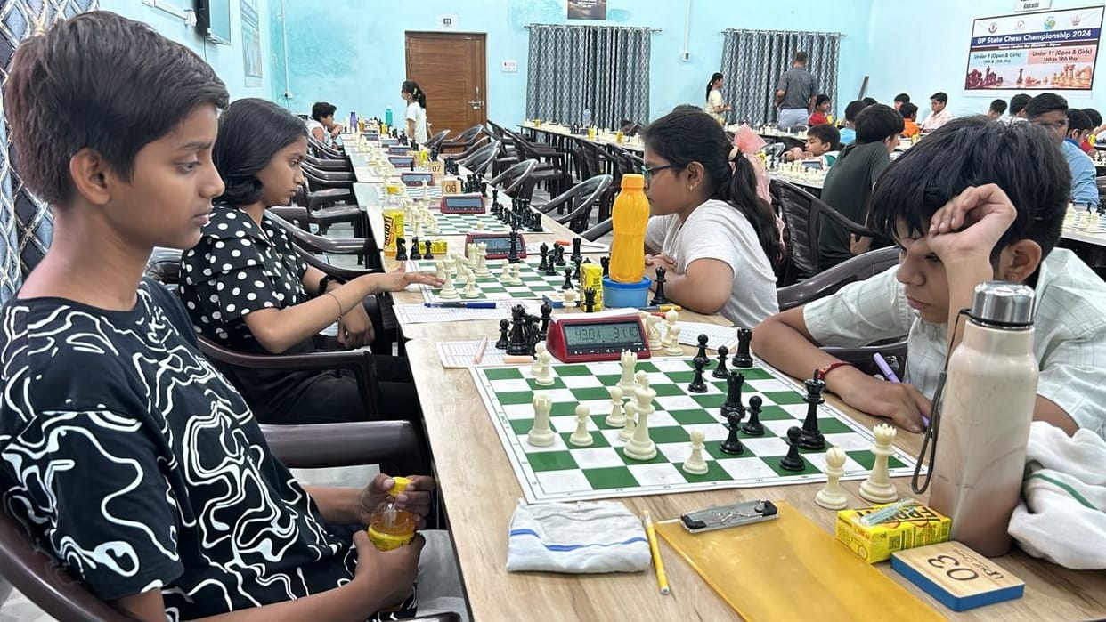 Kanak Dubey and Ashani Pathak took the lead