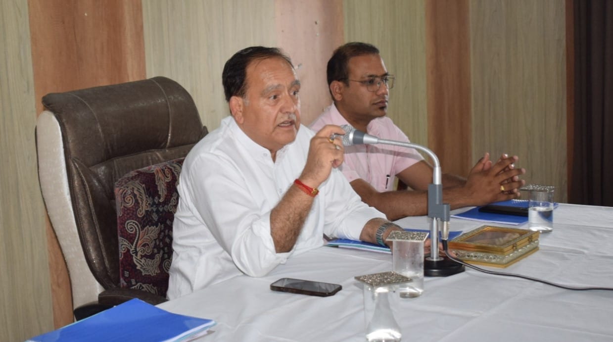 Government will build 127 houses in Bhatiyat: Pathania