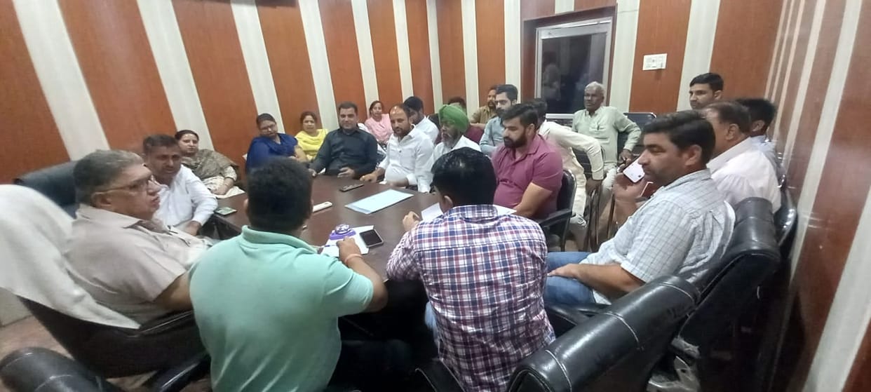 Encroachment goods will not be confiscated, fine of thousand rupees will have to be paid on the spot.