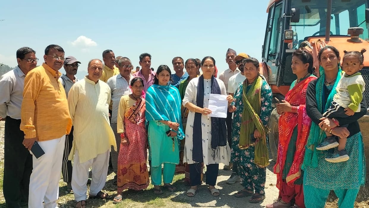 District Panchayat President inspected Jakh road