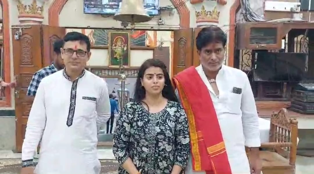 Khargone promising daughter becomes CMO got selected in second attempt after seven years of hard work