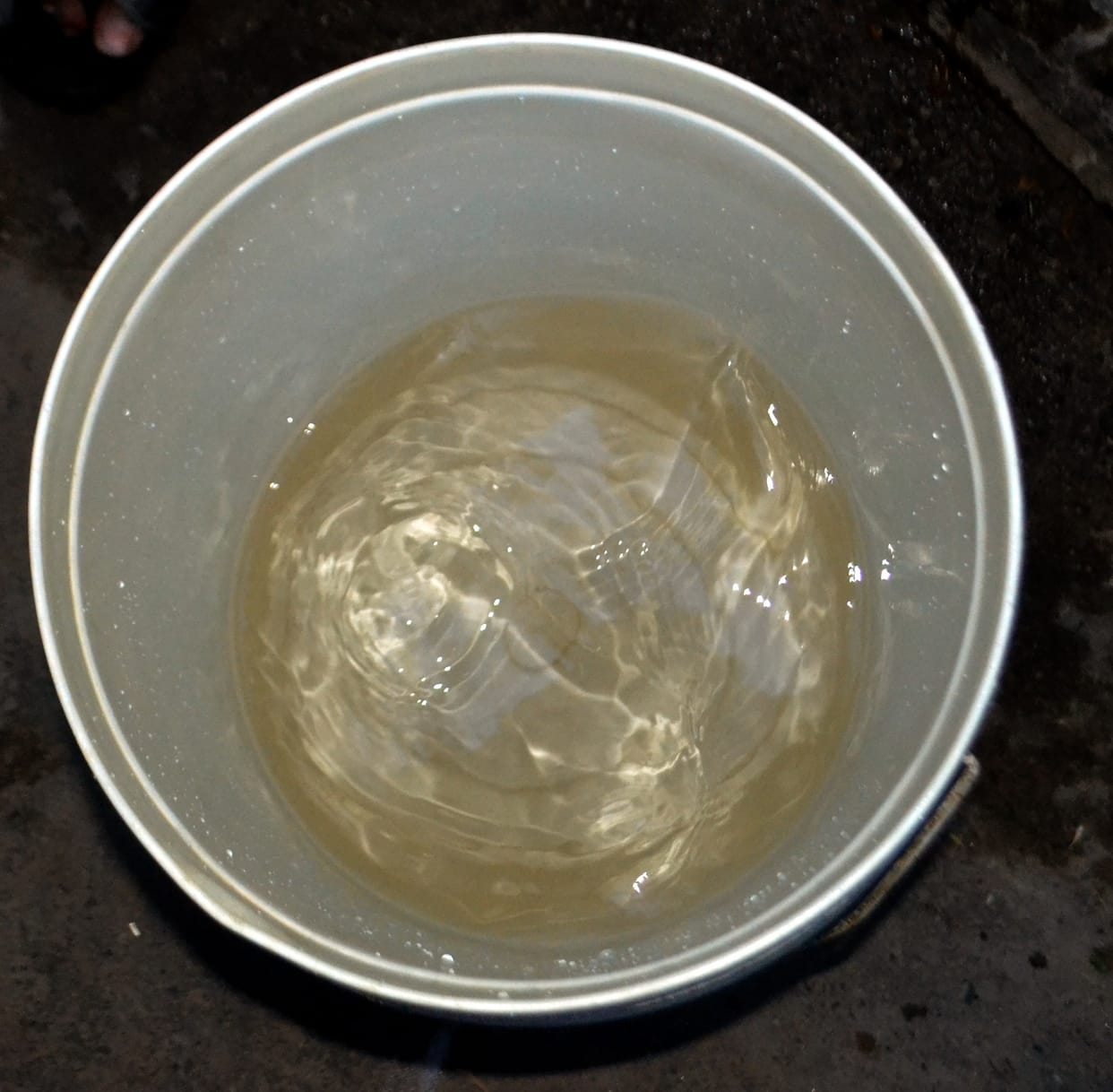 Contaminated drinking water is available in scorching heat