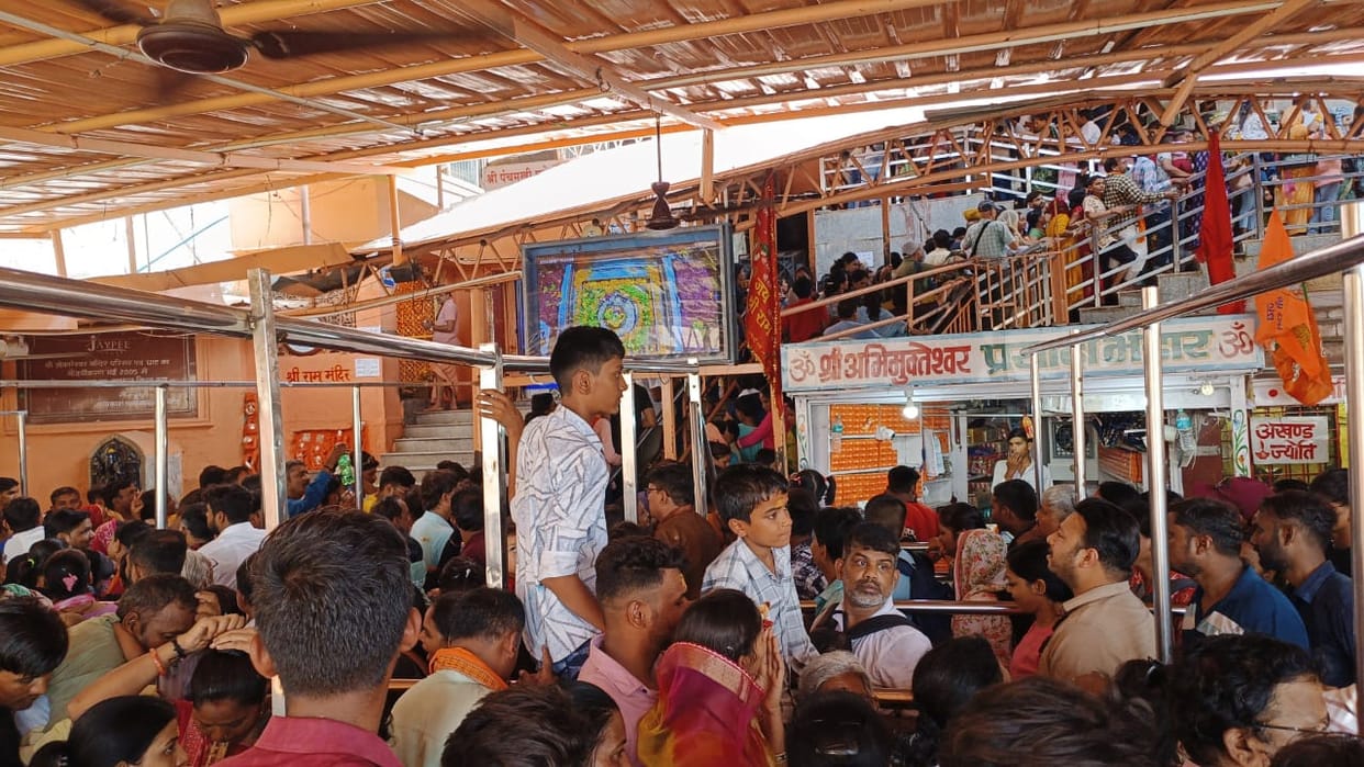 The darshan system has changed in Jyotirlinga Omkareshwar temple