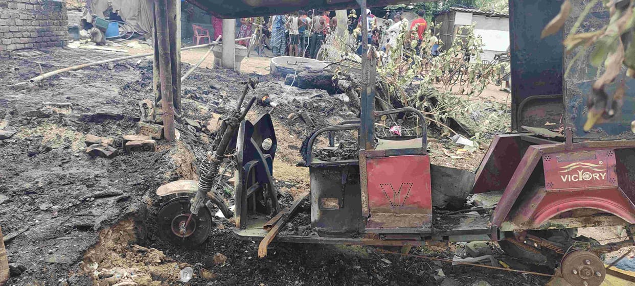 Fire in scrap warehouse in Sarai Aurangabad village destroys 50 slums