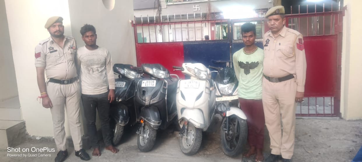 Two theives Arrested
