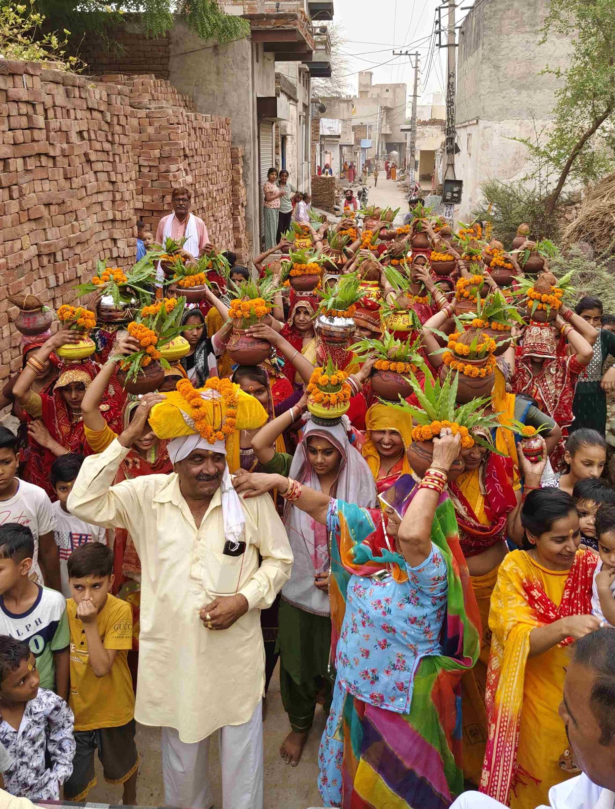 Srimad Bhagwat Katha begins with Kalash Yatra