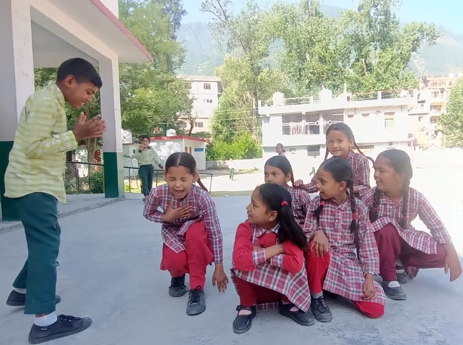 Shamshi students are learning the nuances of theater