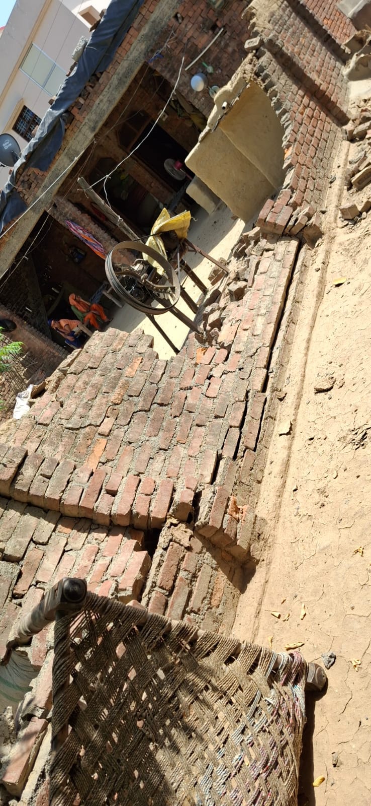 A mob entered the house of a girl accused of raping a girl and vandalized it.