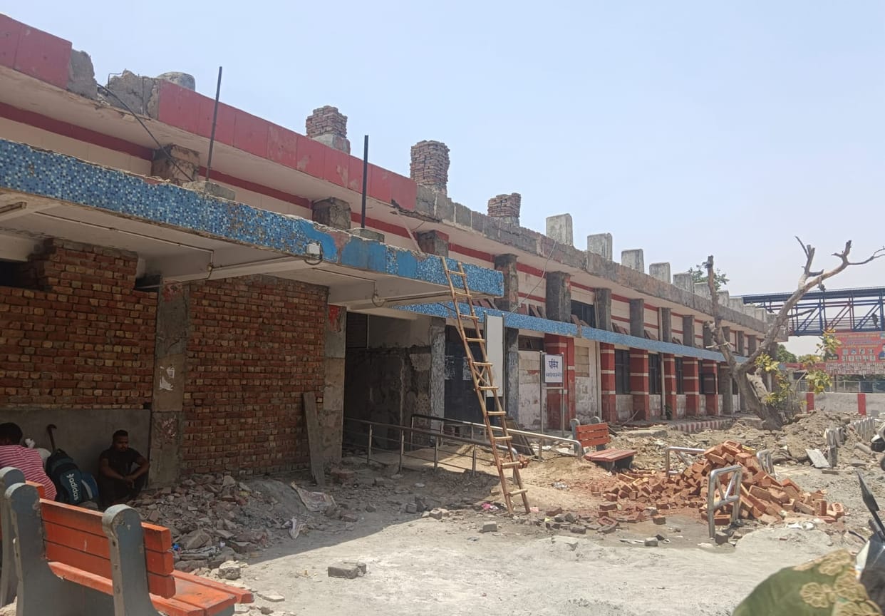 40 percent work of first phase of railway station completed, tin shed installed for passengers