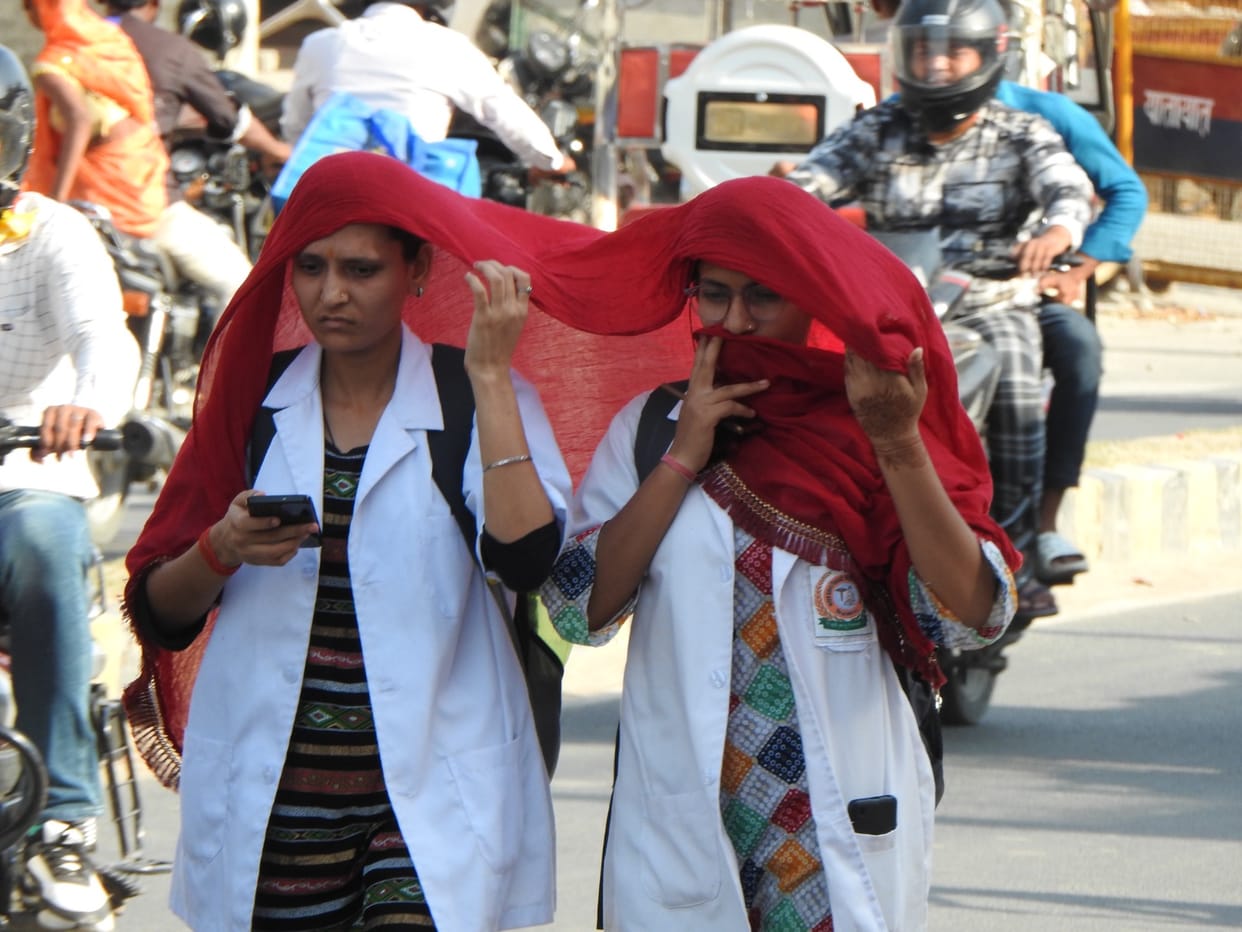 Then a hot lowland like Rajasthan... mercury 43.5 degrees