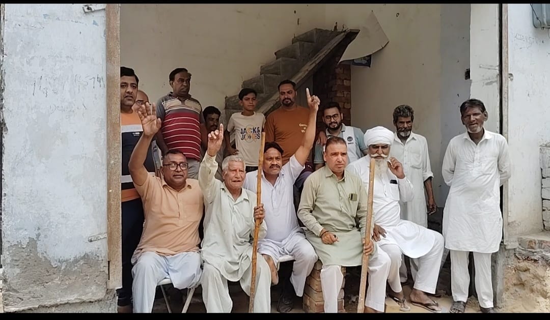 Shopkeepers demonstrated against drug abuse