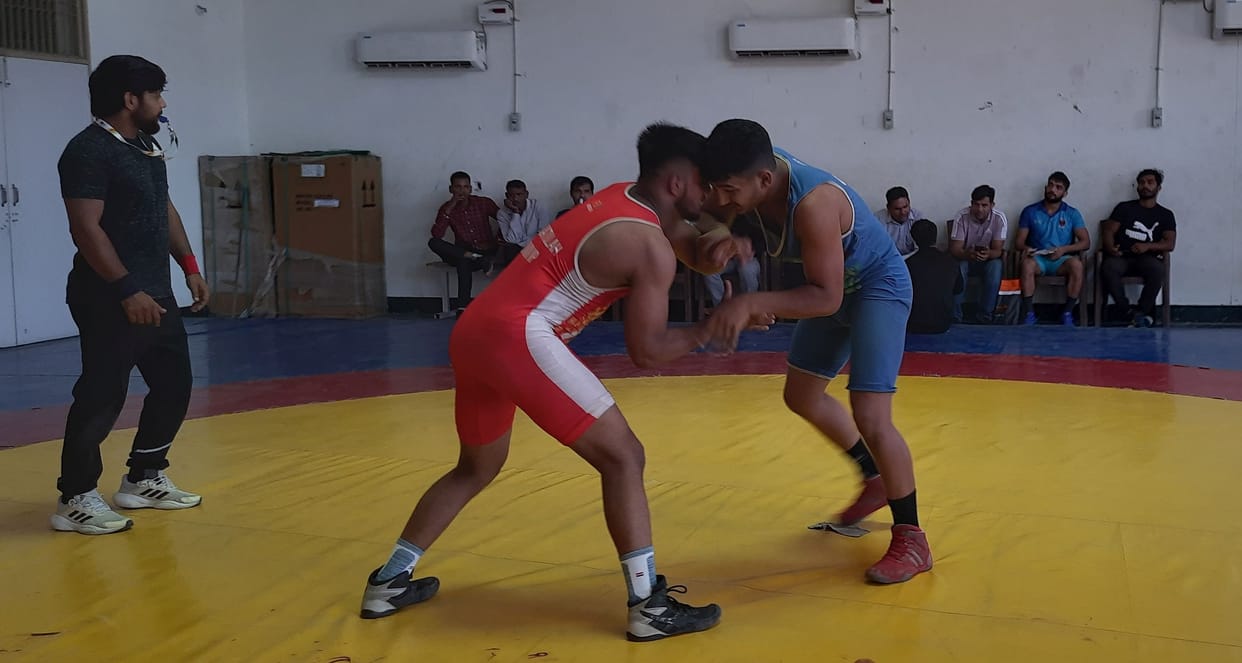 More than 400 players from the district will show their mettle in the state level sports Mahakumbh.
