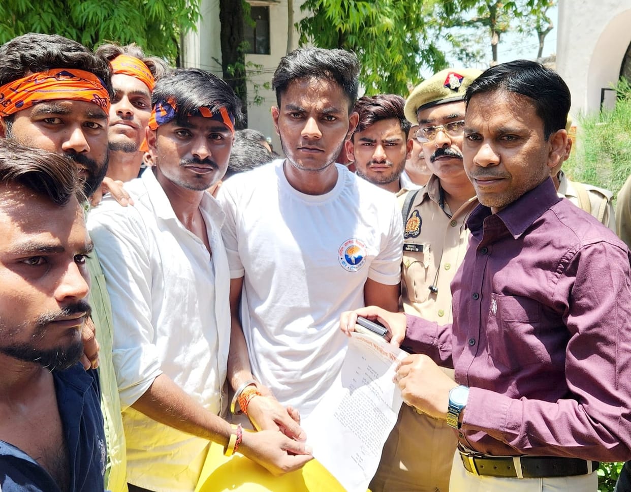 ABVP workers angry over allegations of rigging in NEET, sloganeering