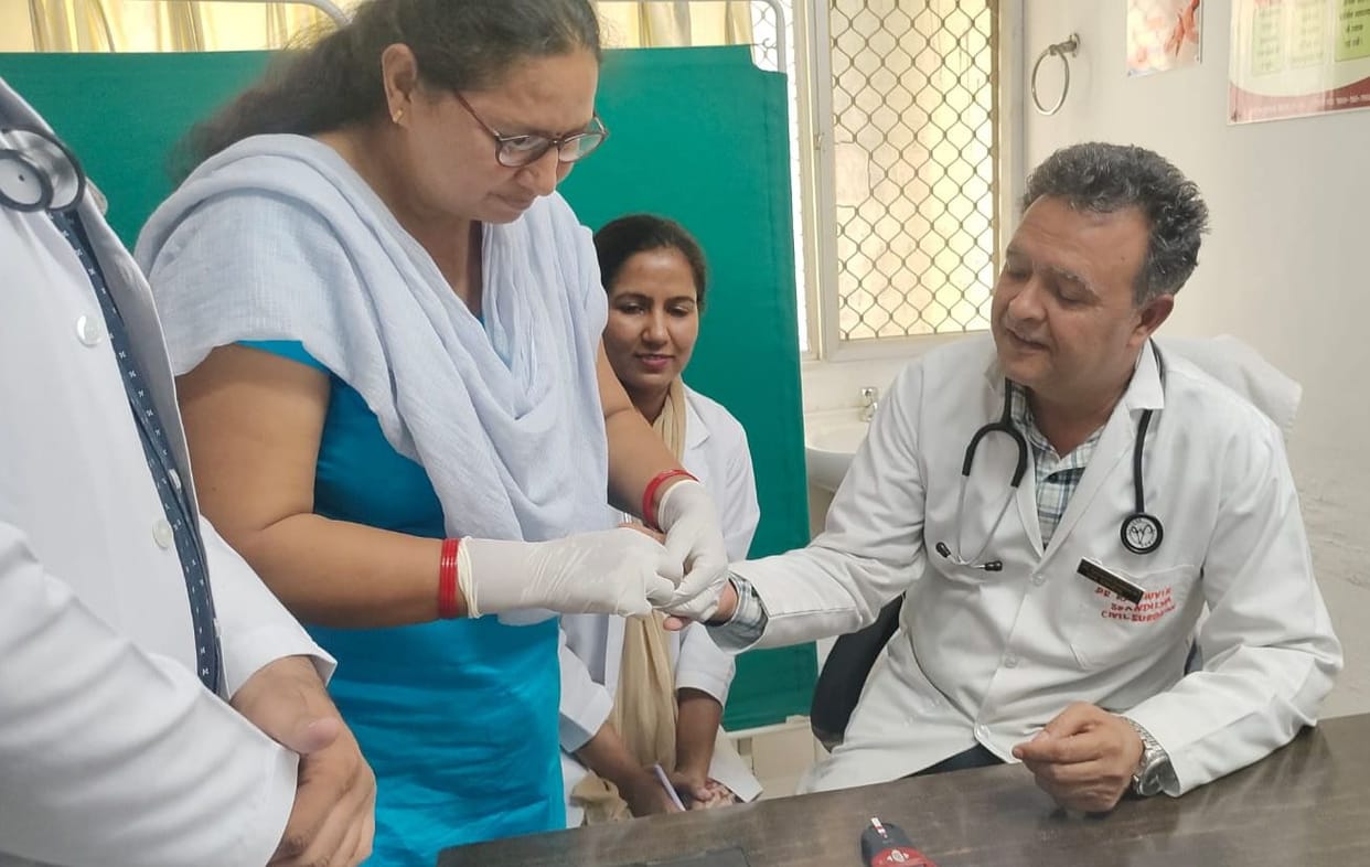Civil surgeon himself started anemia free campaign by getting his blood tested.