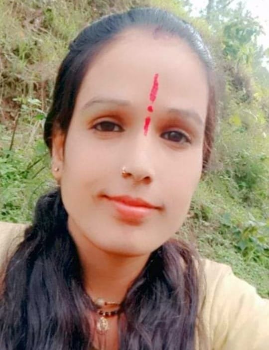 Woman who went to cut grass slipped and died after falling into a ditch