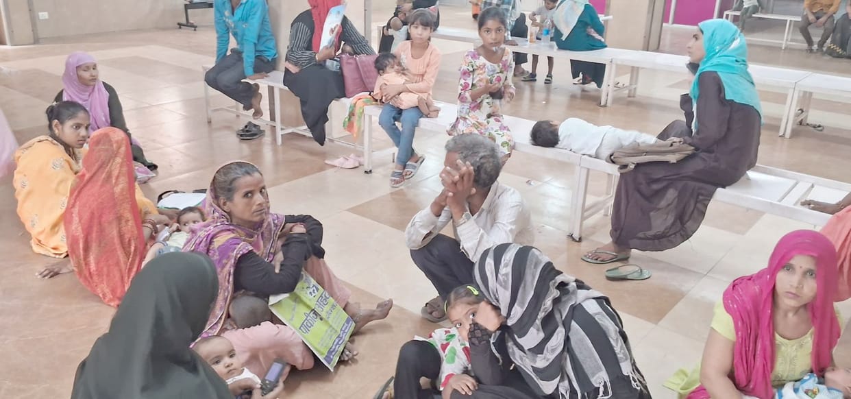 Problems of patients continue in women's hospital...waiting for timely treatment
