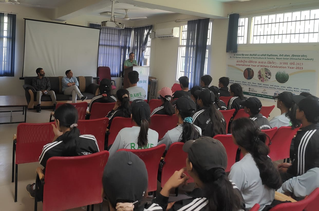 Students met progressive farmers, shared experiences