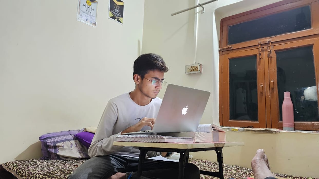 student of 9 teaching 12 physics maths