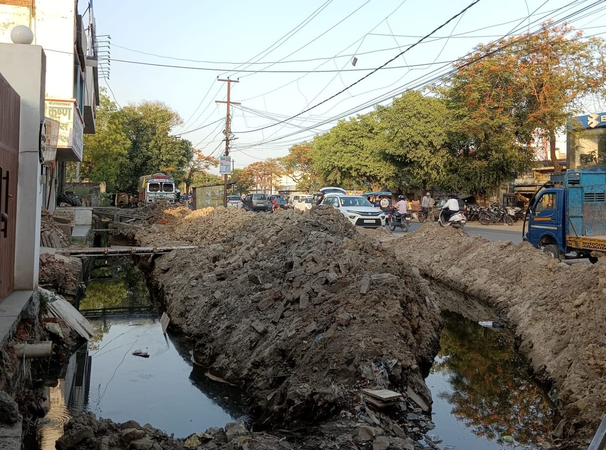 The contractors' arbitrariness prevails over the orders of the municipal president