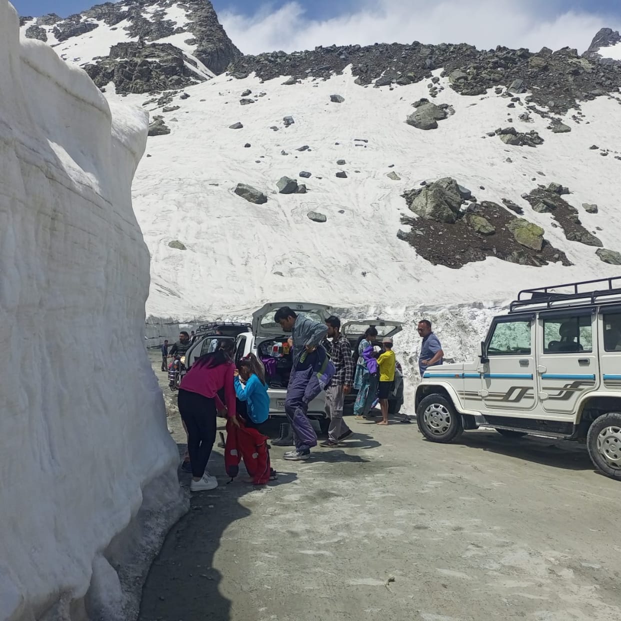 Tourist fair held near Sach Pass at 14,500 feet altitude