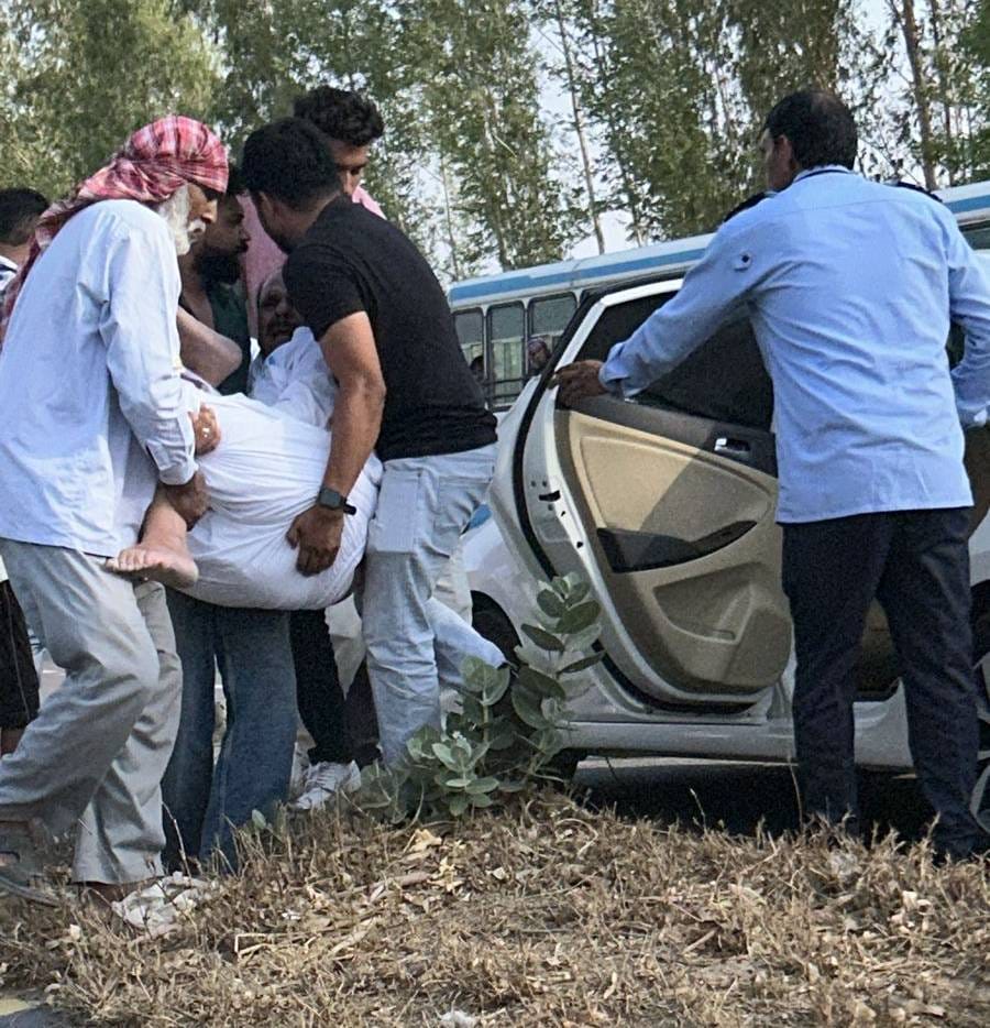 Two cars and canter collide near Baropal, seven people injured