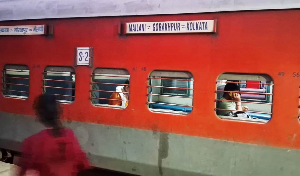 Gorakhpur-Mailani Express reached one and a half hour late