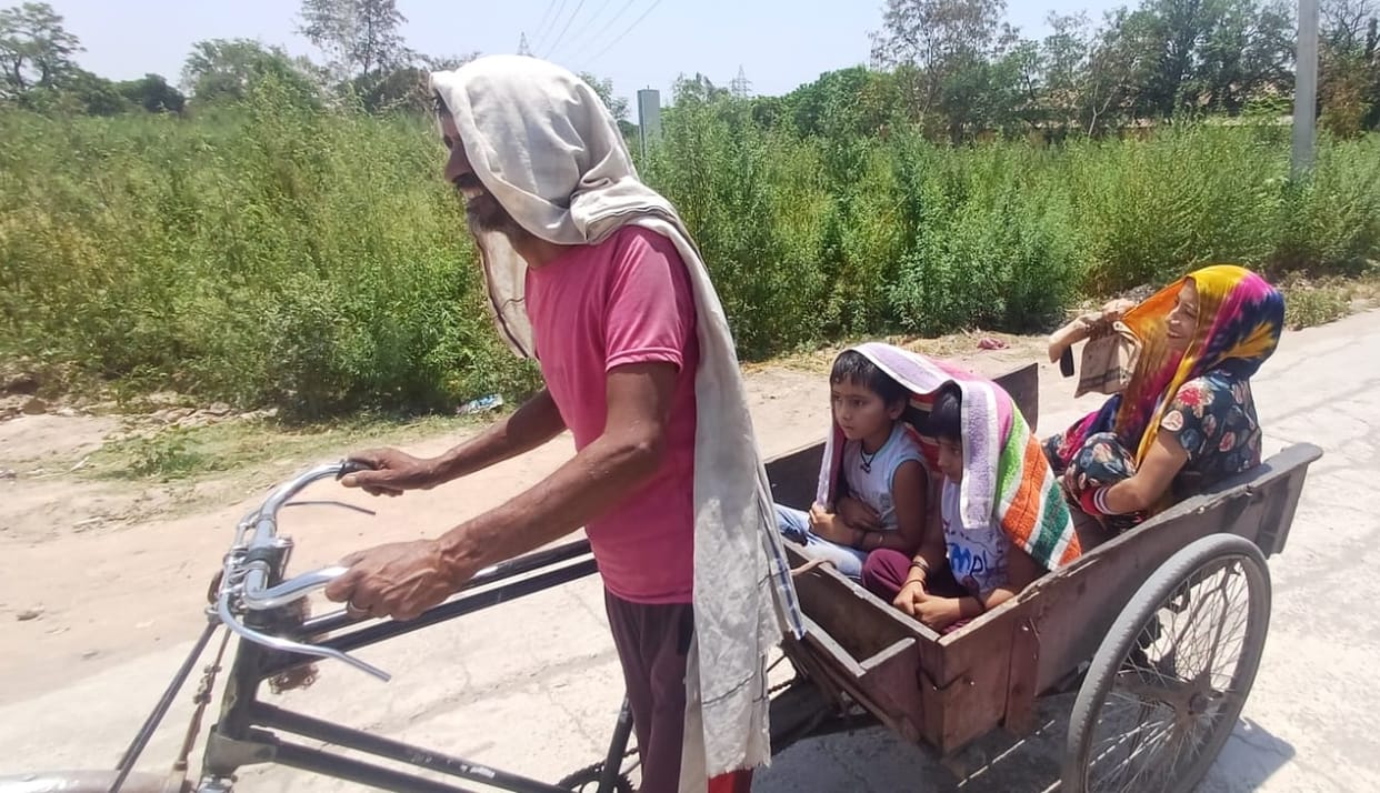 Temperatures cross 44 degrees, cases of vomiting and fever increase