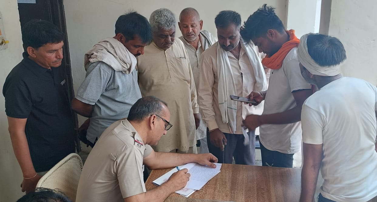 Youth injured in fight due to rivalry dies during treatment, case of murder registered against seven people