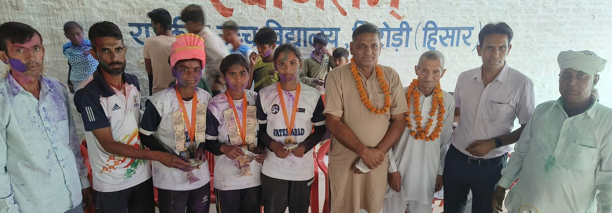 Kirori girls won bronze medal in state level rugby football championship