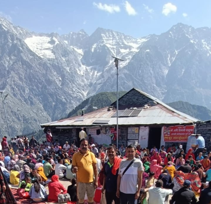 Rain shelter should be built on the way to Himani Chamunda temple: Praveen
