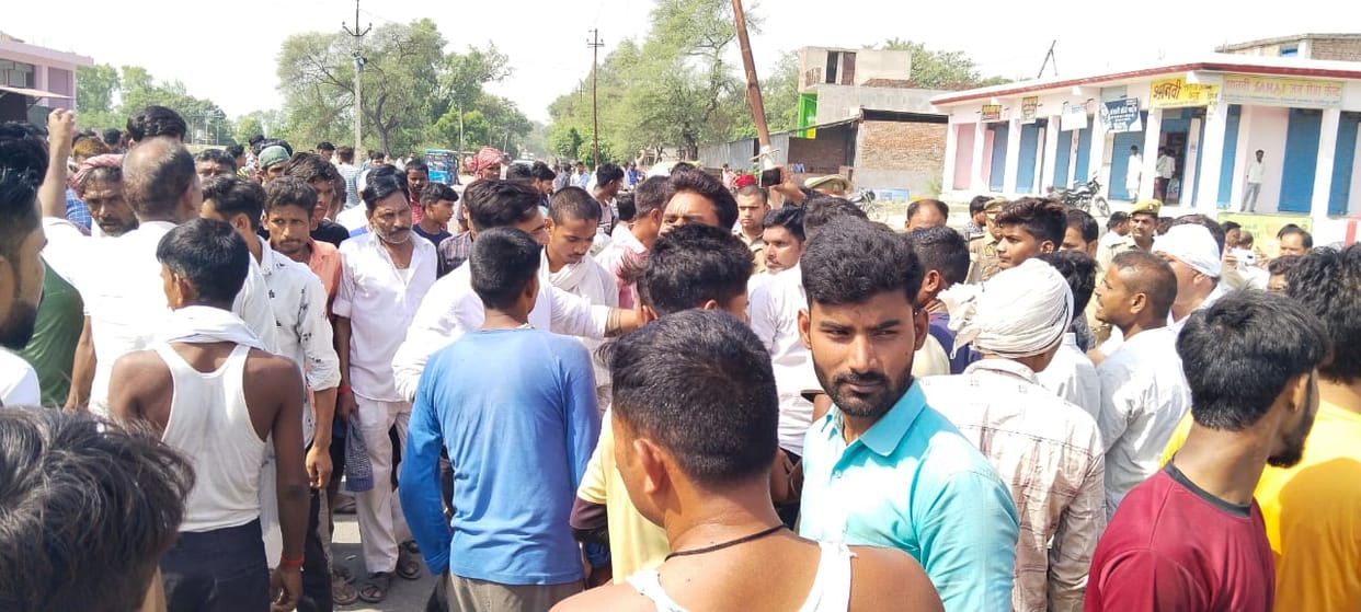 Uproar over girl's death under suspicious circumstances... police station surrounded, jammed