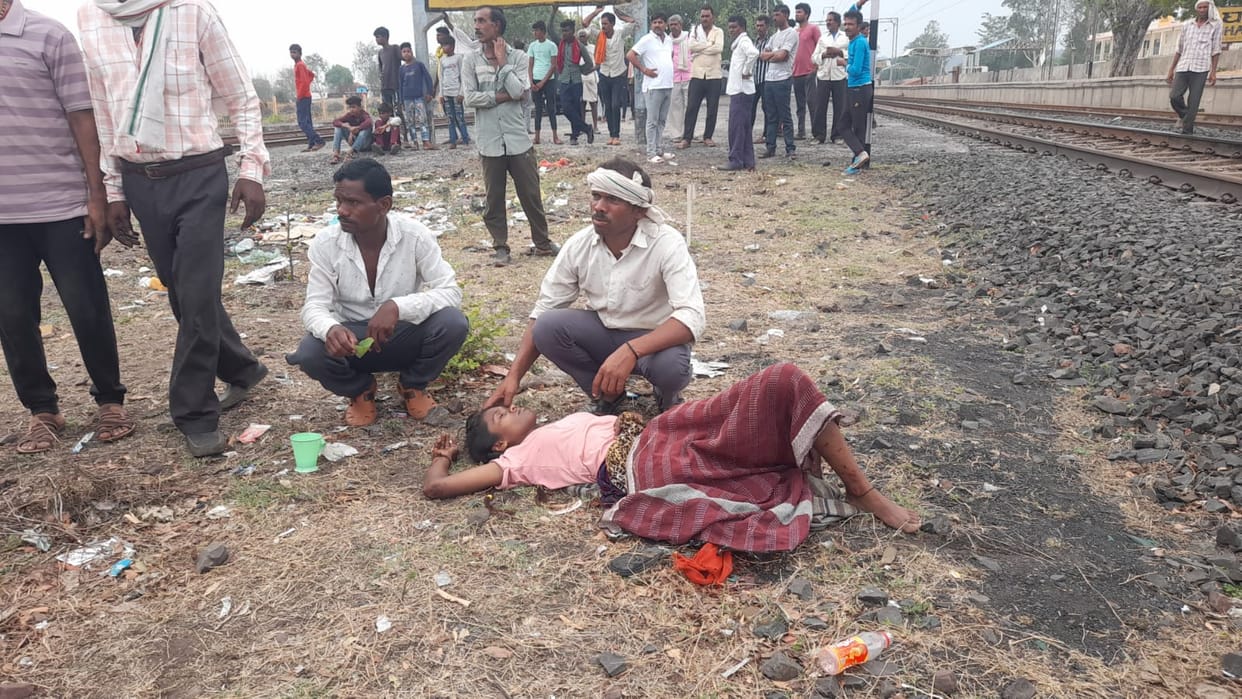 A student who was going to give books to her friend was crushed to death by a goods train