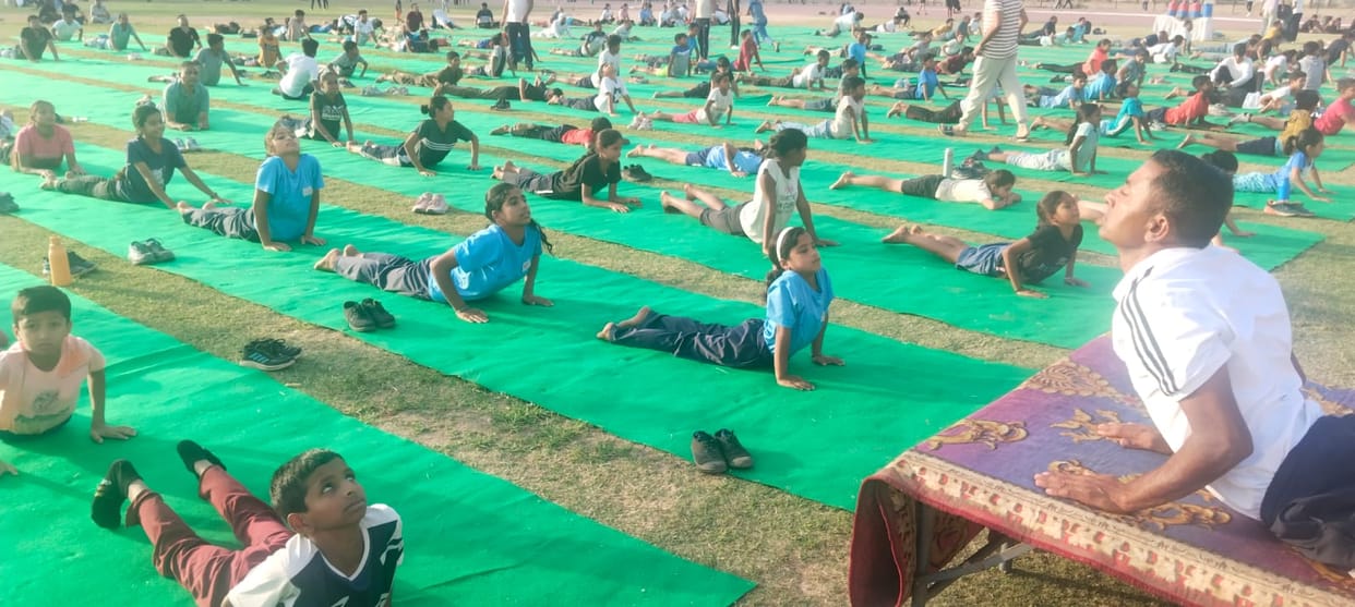 285 participants did Anulom-Vilom on the second day in the district level protocol camp.