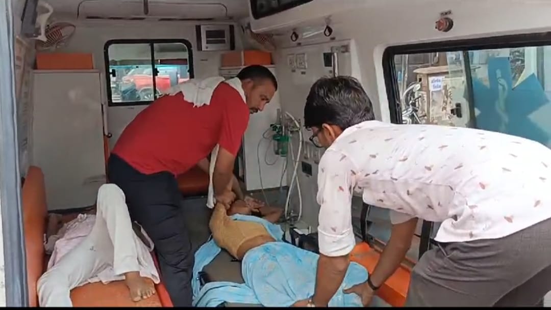 Khandwa News Mother and daughter reached police station gate after drinking poison died during treatment