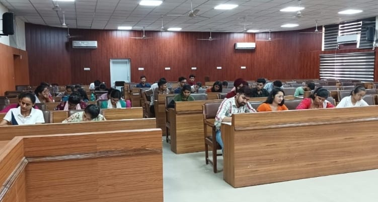 Lecture given on Indian culture and yoga