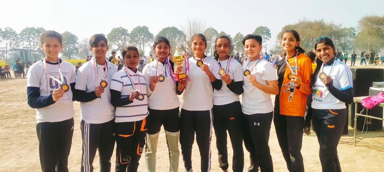 Women handball players are winning medals at national level