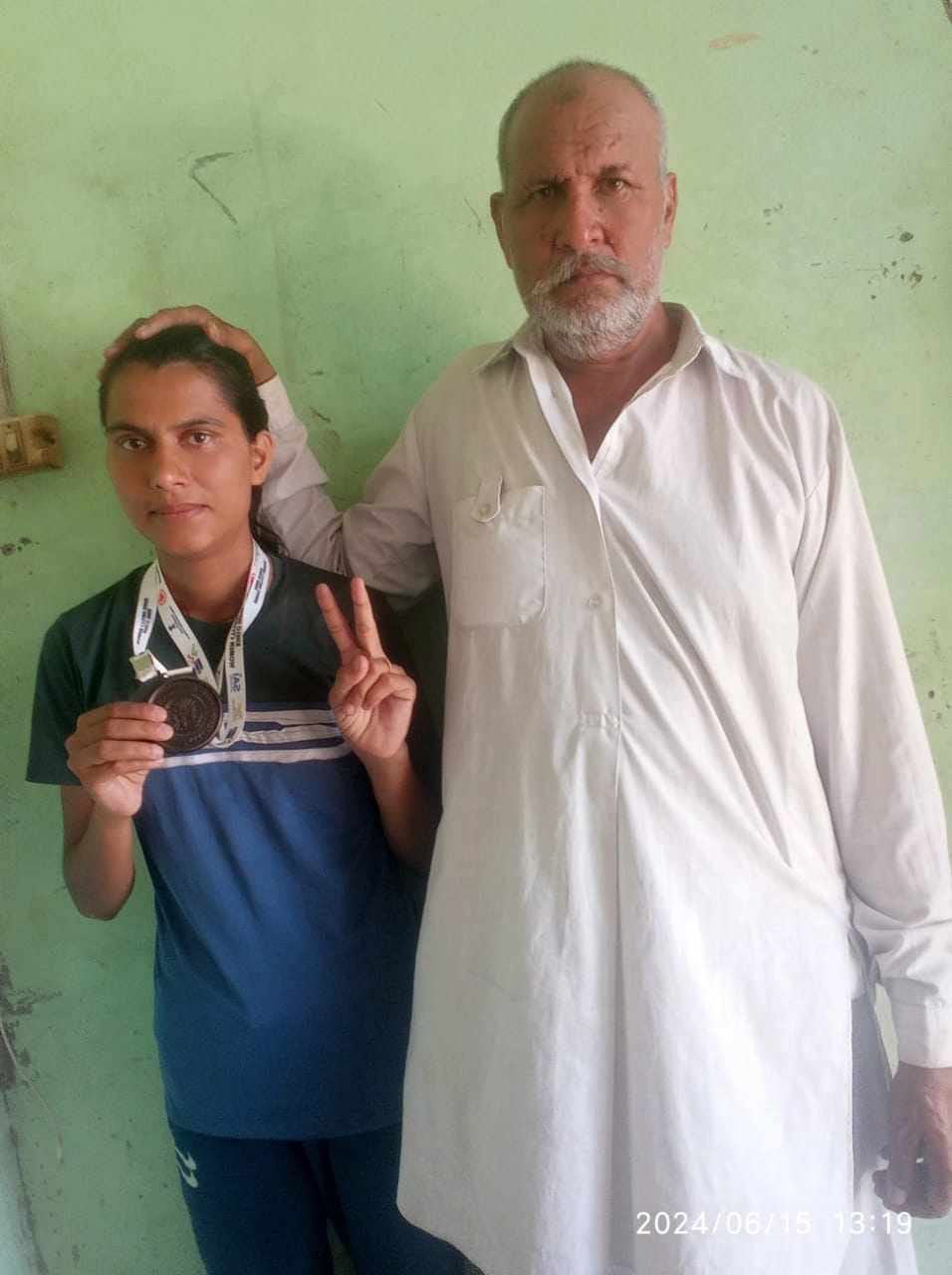 Daughter became bicycle champion by doing contract farming