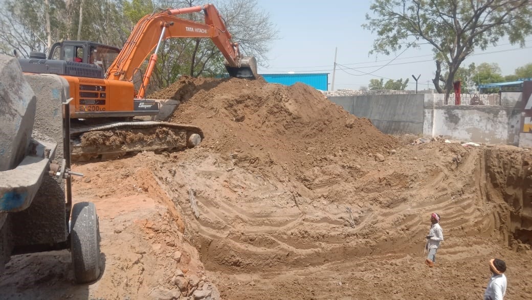 Seven permanent bridges are being built instead of temporary bridge on Bhanderi drain.