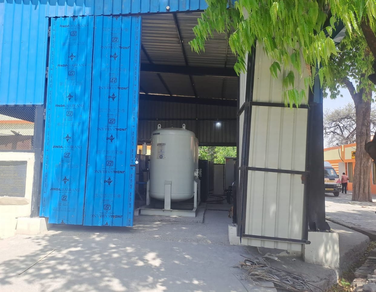 Oxygen plant's breathing stopped, treatment arrangements being made through correspondence
