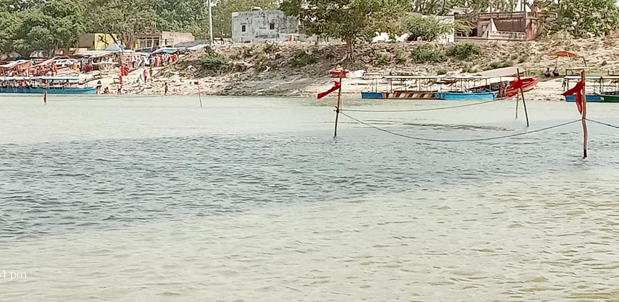 Estimates of concrete ghat flowing in Ganga... New DPR also captured in file