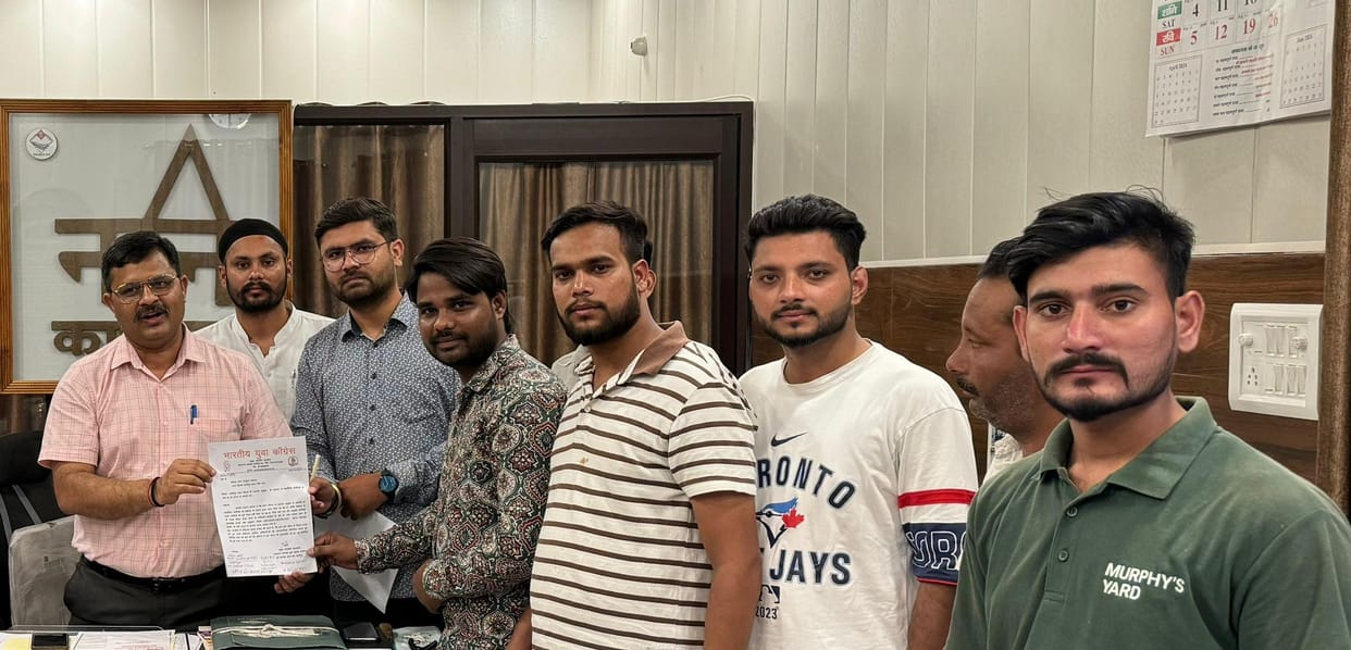 Union demanded to give fixed salary to corporation workers, submitted memorandum