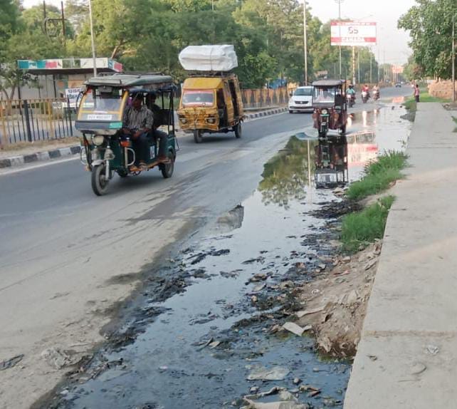 Drain construction left incomplete, dirty water filling up in PHC and block office