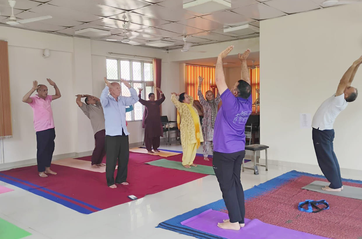 A way to make one healthy through Ayurvedic and Yoga