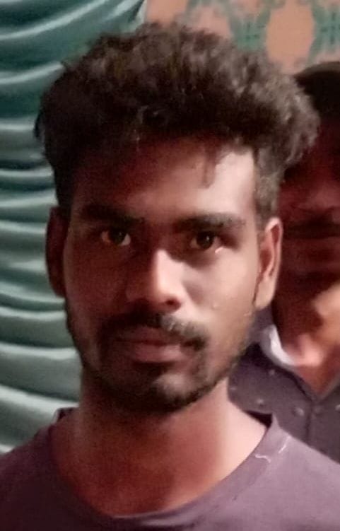 The only brother of four sisters died due to drowning in the canal.