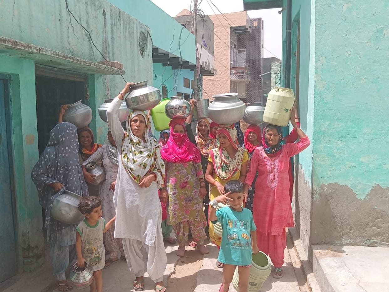 Women of Birohad are angry over drinking water crisis