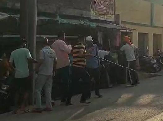 Lathi-baazi was used on complaining, two injured