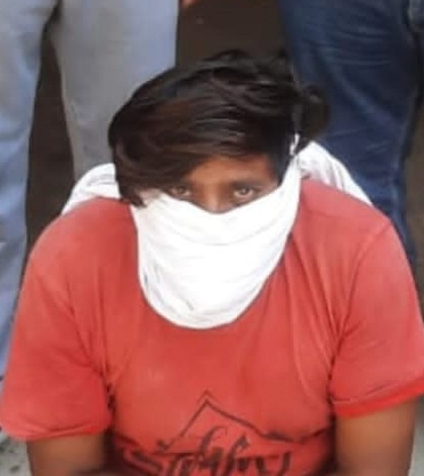 Accused of snatching mobile arrested