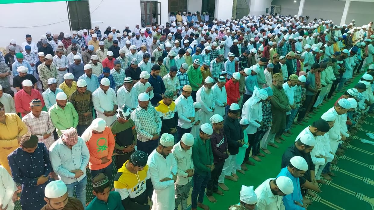 Prayed for happiness on Bakrid, gave congratulations