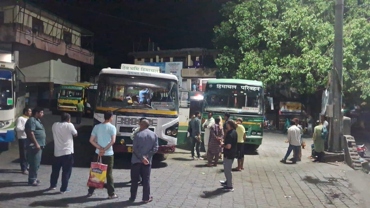 Transport Corporation bus going from Sundernagar to Chamba broke down in Padhar.